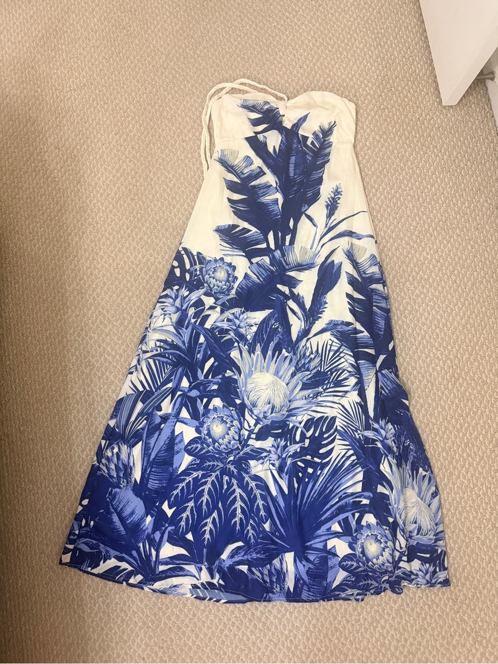 VICI Lagoon Luster Abstract Halter Maxi Dress SIZE: SMALL - Picture 6 of 11